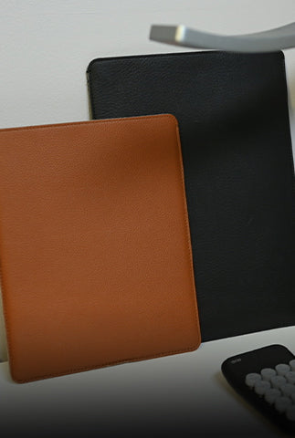 iPhone, iPad and MacBook Leather Cases